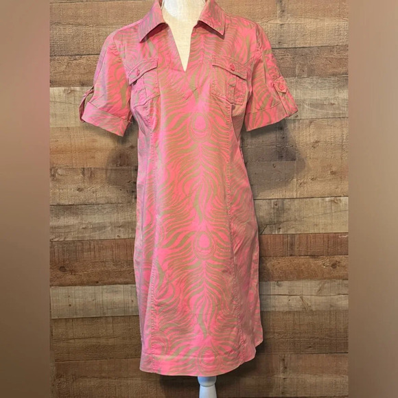 Lilly Pulitzer Dresses & Skirts - Lilly Pulitzer Apple Dress in Curious Pink Frenchie Print Women's size 6 Peacock